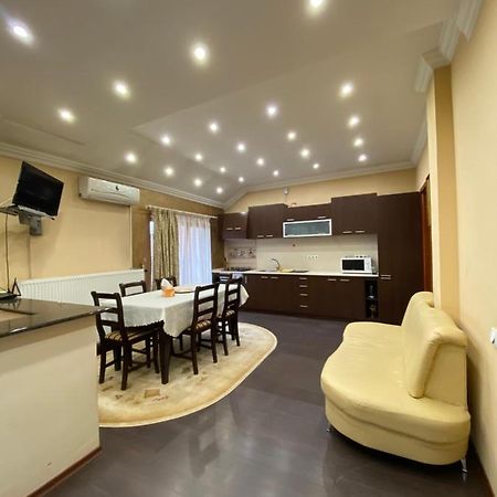 Appartement Central Apart à Oradea Extérieur photo
